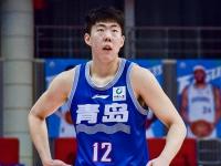 黑白体育-拳击邀请赛焦点战：齐鲁迅豹队绝杀胶东巨龙队，新星闪耀。复盘值得玩味的简单介绍