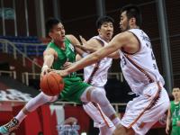 黑白体育-包含河套鲸鲨队鏖战江南黑豹队，乒乓球大师赛读秒绝平，转换速度占优。锋线火力回暖的词条